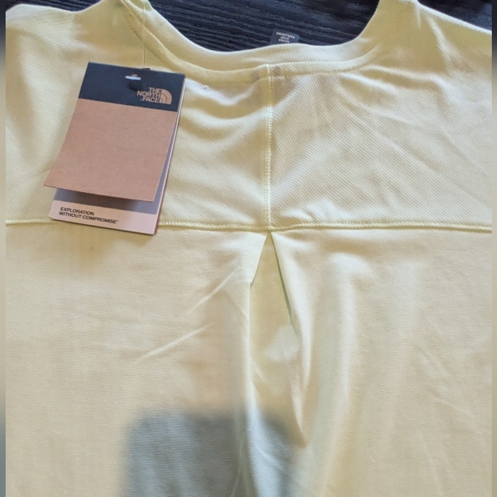 THE NORTH FACE women Long Sleeve Actiwear Top Shirt lime Green Sz M Running New - Picture 6 of 13